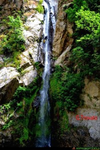 Discesa della cascata più alta del torrente Mangusa
